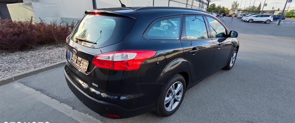 Ford Focus cena 21500 przebieg: 147000, rok produkcji 2013 z Warta małe 211